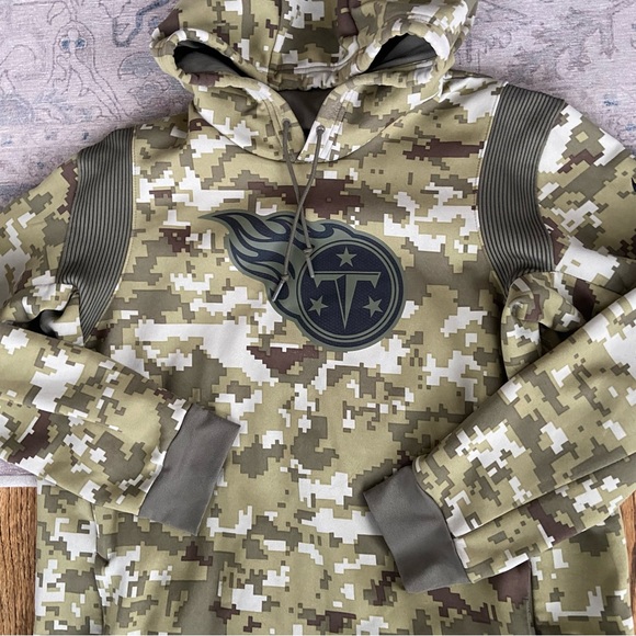 Nike Dri Fit Tennessee Titans Salute to Service Camo Hooded Sweatshirt Large - Picture 2 of 8